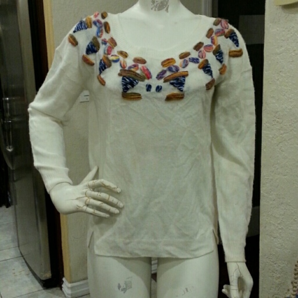 Rubbish yarn embellished sweater